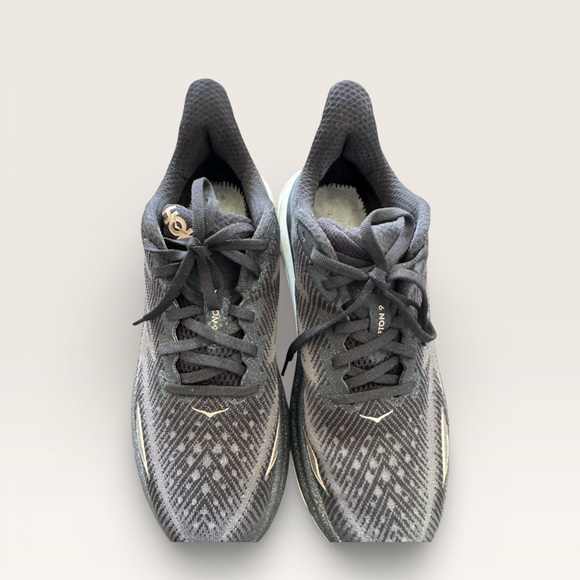 Hoka Women’s Clifton 9 Rose Gold and Black size 9 - Picture 6 of 13